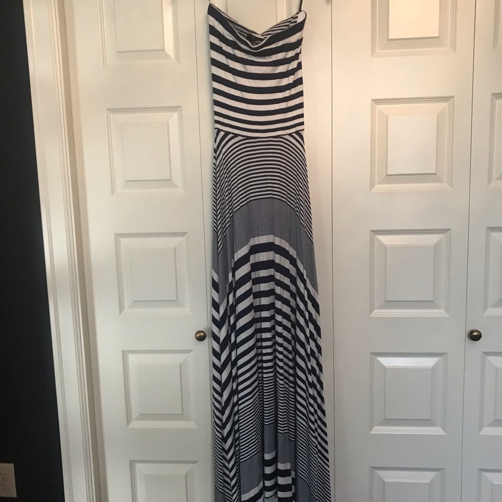Felicity & Coco Strapless Blue/White XS Dress